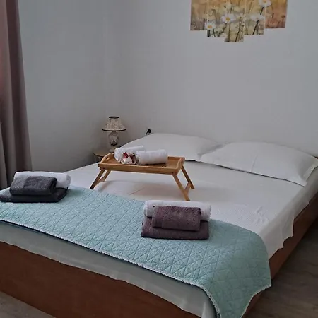 Апартаменты By The Sea Sutivan, Brac - 23920 *